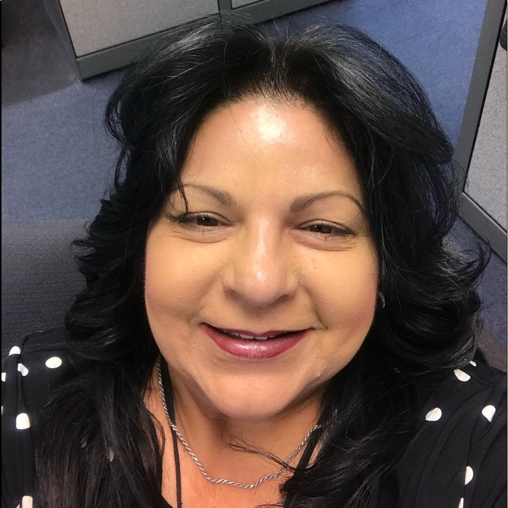 Meet your Posher, Suzanne